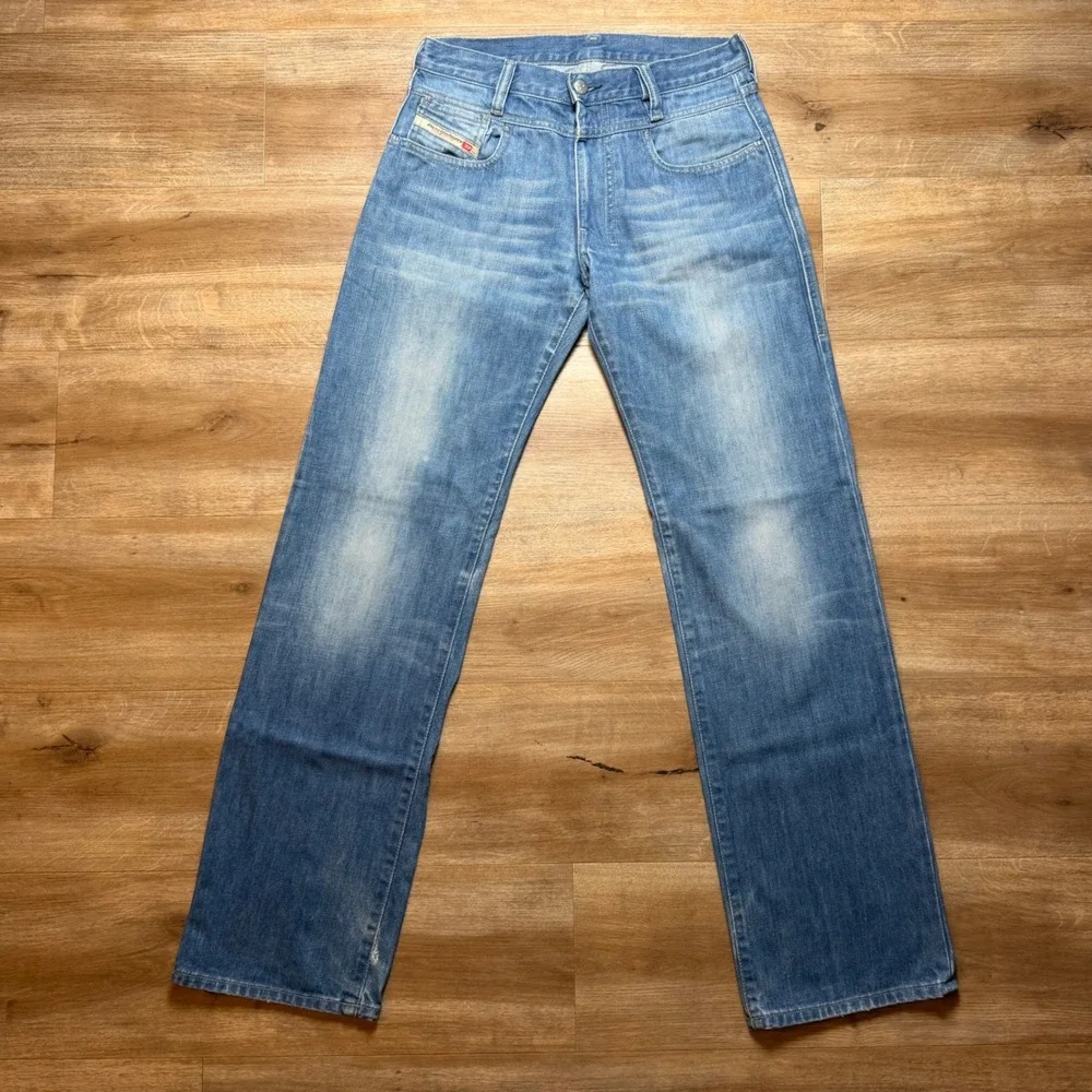 Diesel Roxe Jeans Mens 29x32 Blue Relaxed Straight Leg Light Wash Made in Italy‎